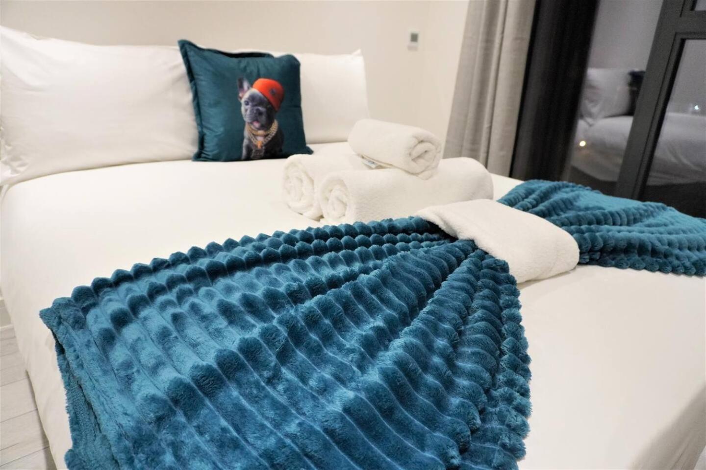 Queens Luxury Apartments Wembley Stadium - Лондон Екстериор снимка