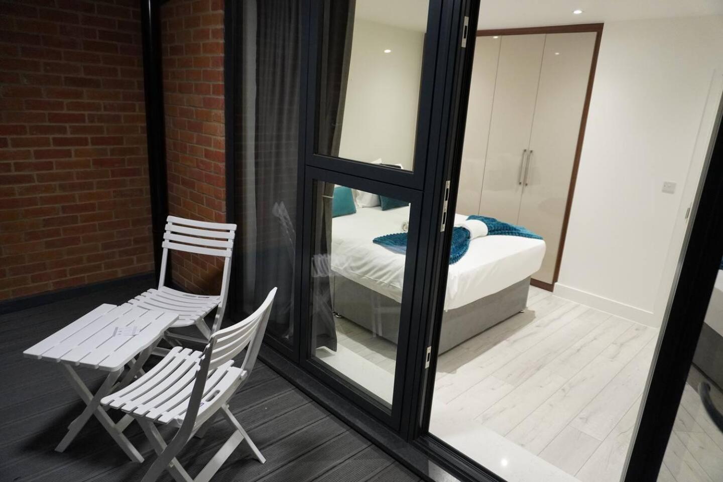 Queens Luxury Apartments Wembley Stadium - Лондон Екстериор снимка