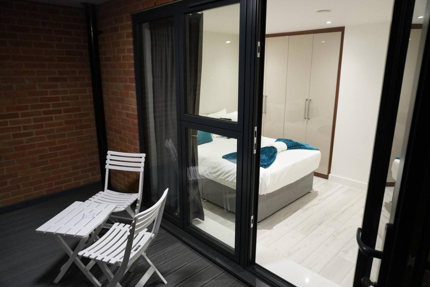 Queens Luxury Apartments Wembley Stadium - Лондон Екстериор снимка