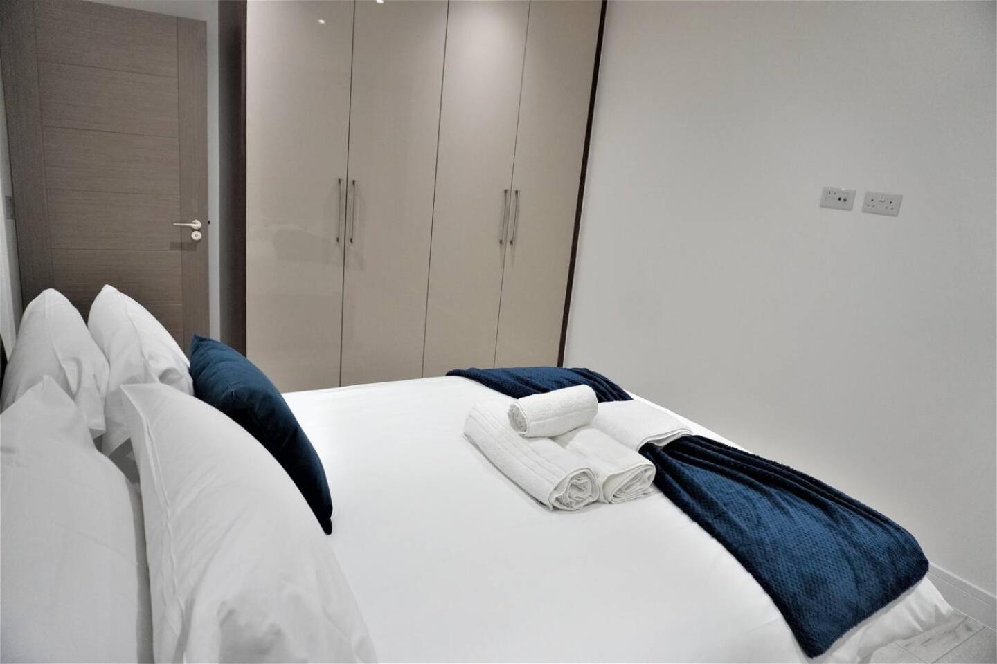 Queens Luxury Apartments Wembley Stadium - Лондон Екстериор снимка