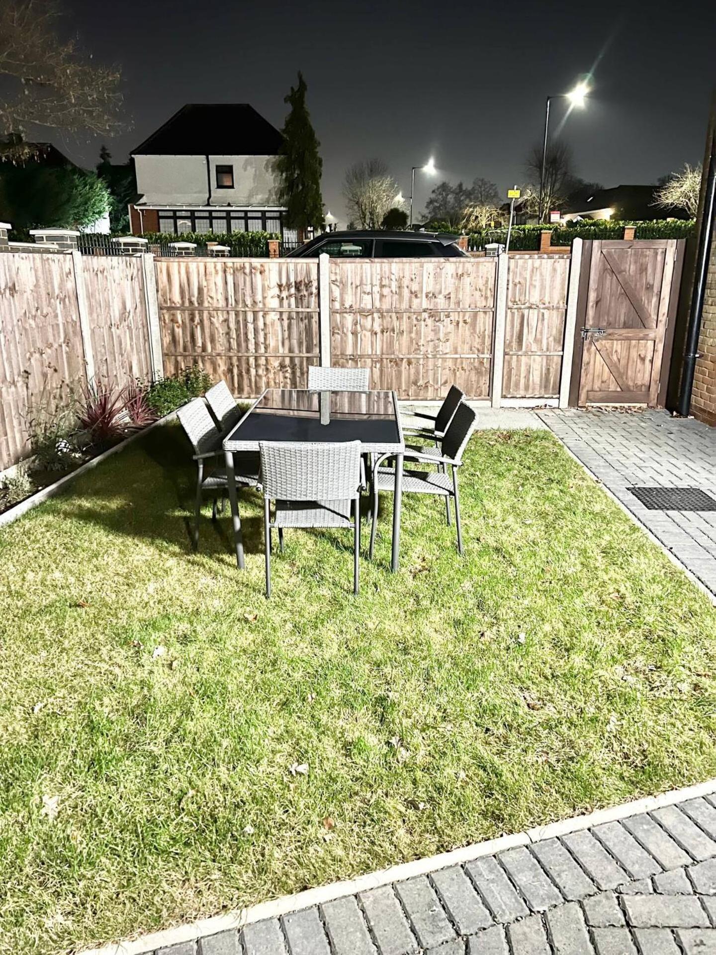Queens Luxury Apartments Wembley Stadium - Лондон Екстериор снимка